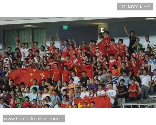 昂同与空军联足球激战正酣谁能在这场对决中笑到最后